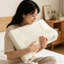 Gối làm từ cao su thiên nhiên giúp giảm đau cổ và vai, đồng thời có độ đàn hồi tuyệt vời.Thoải mái và thân thiện với da