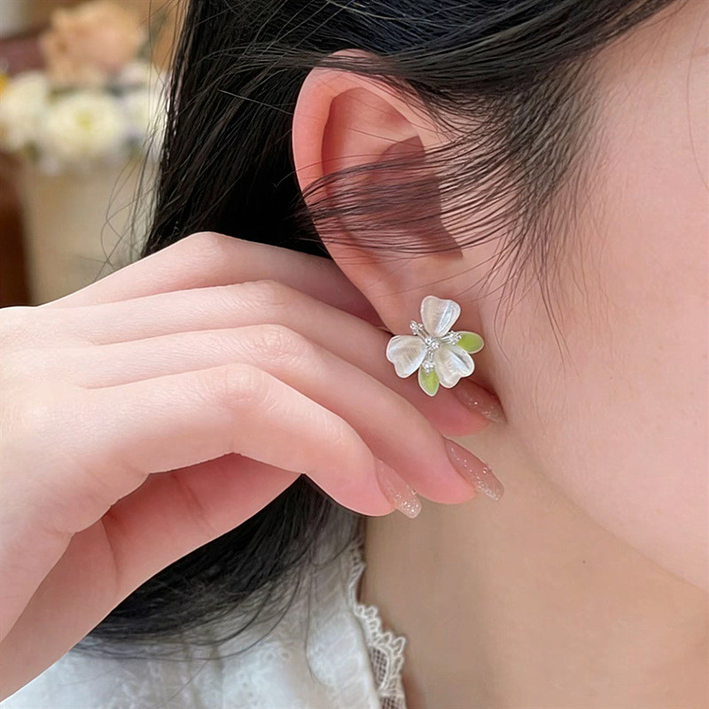 Bông tai đá mắt mèo mùa xuân bạc s925