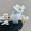 bình hoa thủy tinh màu trắng sữa phong cách pháp cổ điển lọ cắm hoa decor phòng khách sang trọng nghệ thuật thủ công cao cấp