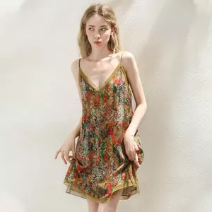 Váy ngủ ren cổ chữ V cho nữ mùa hè lụa băng mỏng Bộ đồ ngủ gợi cảm Dịch vụ tại nhà Váy phong cách thuần khiết