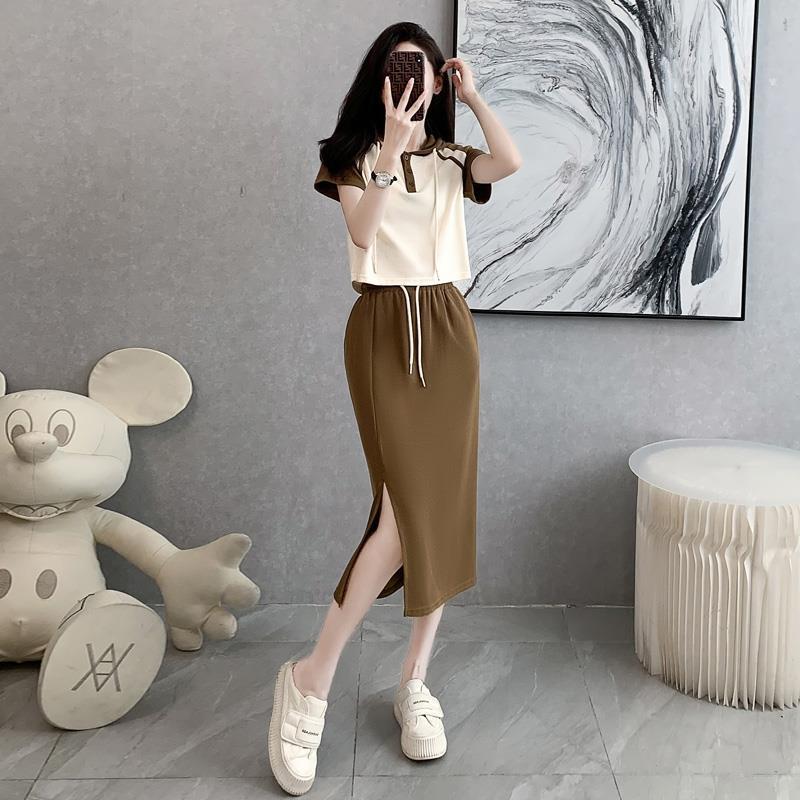 [Seckill trong thời gian có hạn] Bộ váy mùa hè phù hợp với váy giảm tuổi Váy nữ mỏng hơn Nhìn đường phố chiên thời trang thông thường Phong cách thể thao Trượt tuyết nửa chiều