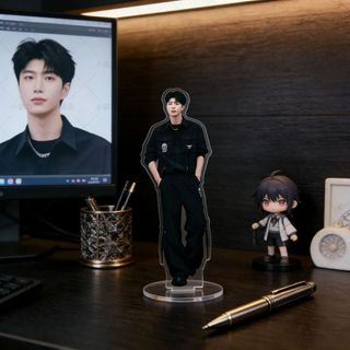 - Quạt Chengchen Humanoid Stand 10cm Acrylic Stand Giá đỡ Máy tính để bàn dành cho sinh viên Giá đỡ hình người bạn miễn phí