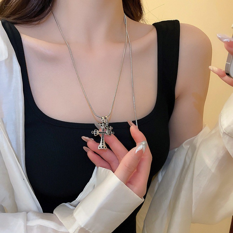 Vòng cổ chéo nữ style Hàn Quốc, phù hợp làm phụ kiện thời trang