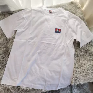 Áo Thun Unisex 100% Cotton Cho Nam và Nữ - Cổ Tròn, Họa Tiết Hoạt Hình Dễ Thương
