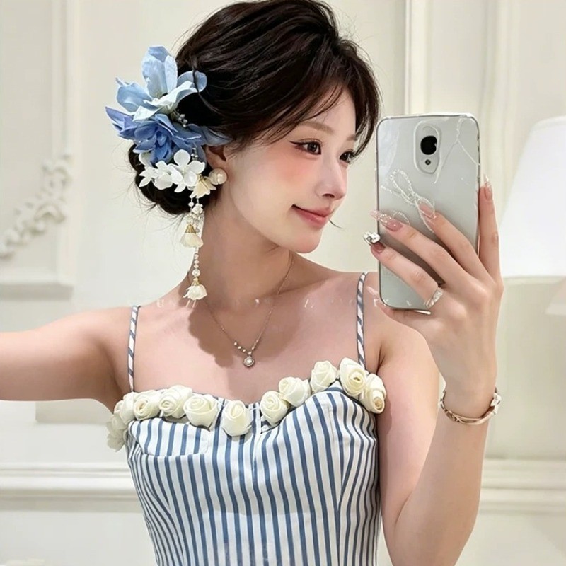 Kẹp tóc bên phong cách ngày lễ Hàn Quốc Kẹp tóc hoa xanh thời trang