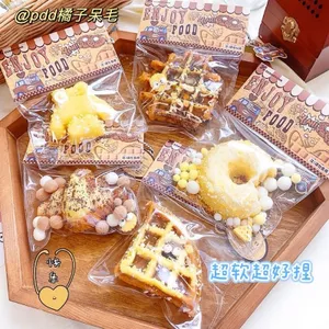 Sách Đỏ Nhỏ Mô Phỏng Waffle Pinch Văn Phòng Giá Trị Cao Trr Đồ Chơi Pinch Thông Hơi Đồ Chơi 5.8