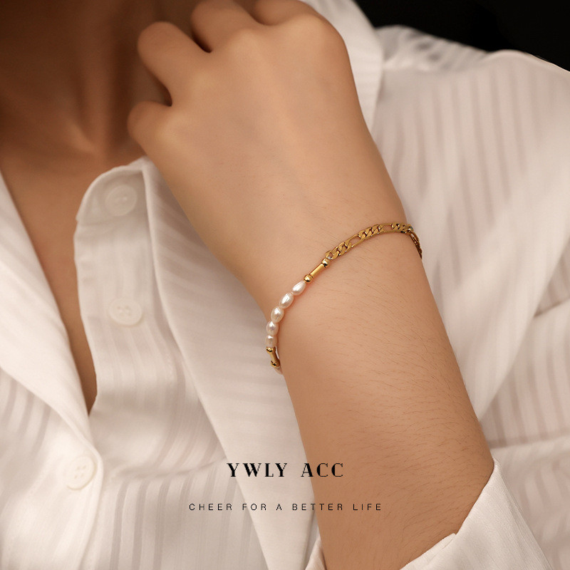 Vòng tay đính cườm ngọc trai tự nhiên thanh lịch