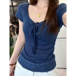 <![Áo Thun Ngắn Tay Nữ Mùa Hè Màu Xanh Hải Quân Chính Hãng, Slim-Fit với Dây Đeo Vai]]>