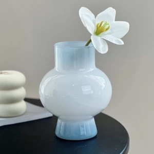 bình hoa thủy tinh màu trắng sữa phong cách pháp cổ điển lọ cắm hoa decor phòng khách sang trọng nghệ thuật thủ công cao cấp