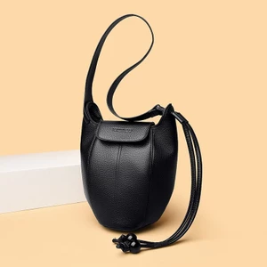 Túi đeo chéo nữ 66789 / Túi bí ngô cổ điển / Nữ / 20 * 13 * 24cm / Túi da mềm thời trang phong cách mới / Túi nách / Túi xô / Cảm giác cao cấp / Túi đeo vai