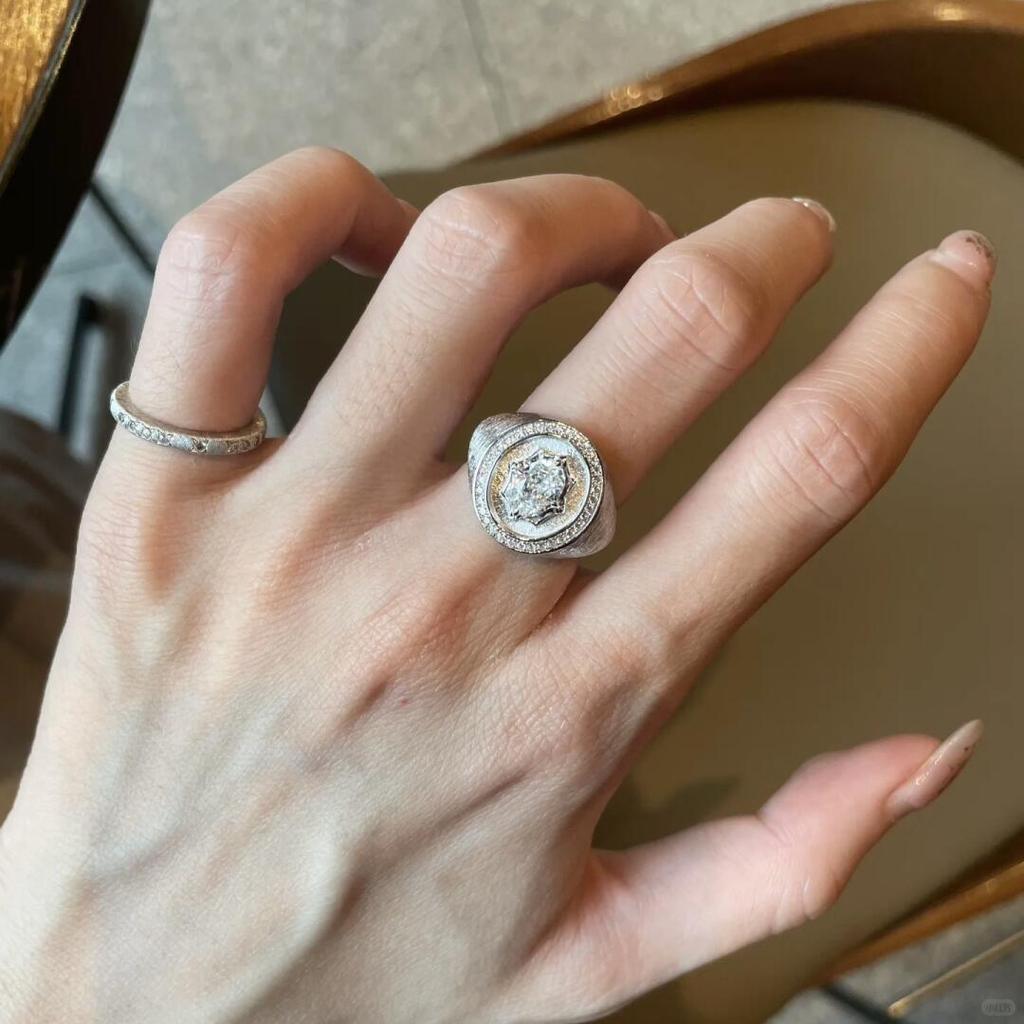 Tính khí cổ điển Trung Quốc mới chải bạc đầy đủ kim cương zircon ngôi sao cá tính đa năng nhẫn nữ