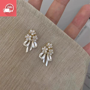 Thời trang bông tai nữ với hoa nơ kim cương dát zircon, tinh tế và đa năng