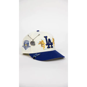 Mũ lưỡi traiChrome Series màu xanh Dodgers Los Angeles "City of Angels", phiên bản độc quyền kèm patch kỷ niệm 50 năm