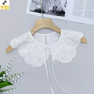 Áo sơ mi nữ với ren cổ giả và dây đeo vai tháo rời, thiết kế xinh xắn cho bé gái