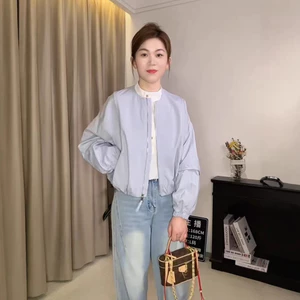 Áo khoác mỏng dáng rộng ngắn giản dị dành cho nữ
