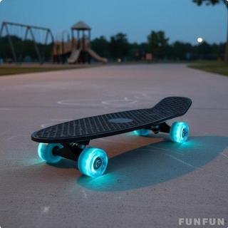 Ván trượt mini có đèn chiếu sáng dành cho trẻ em - Đồ chơi thú vị cho các chuyến đi công viên ngoài trời
