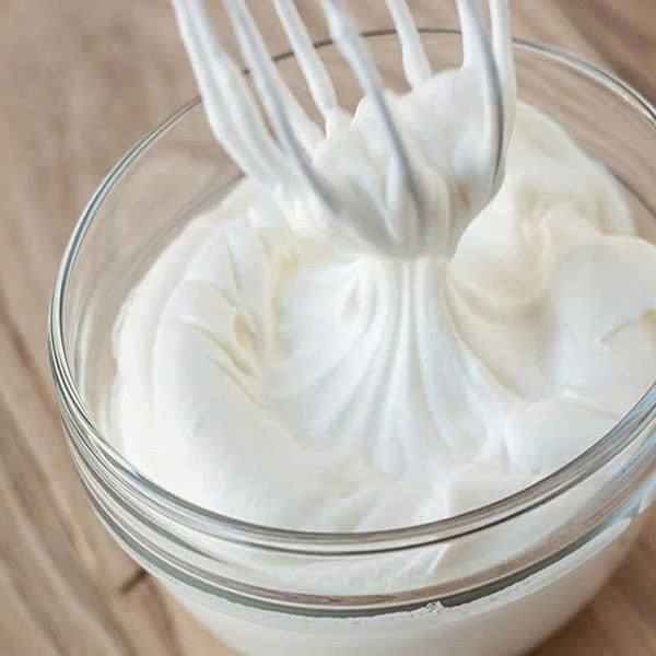 Kem Tươi Tiệt Trùng Whipping Anchor 200ml Không Đường Giúp Kem Dễ Đánh Bông Mịn Và Đứng Form Tốt