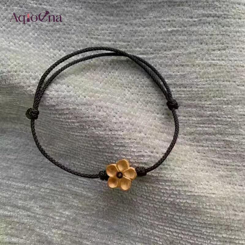 Vòng tay handmade từ gỗ hoa đào dành cho cặp đôi, phù hợp làm quà tặng hàng ngày