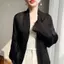 Áo cardigan tay dài từ lụa cao cấp với nút đóng, thiết kế dễ thương và sang trọng