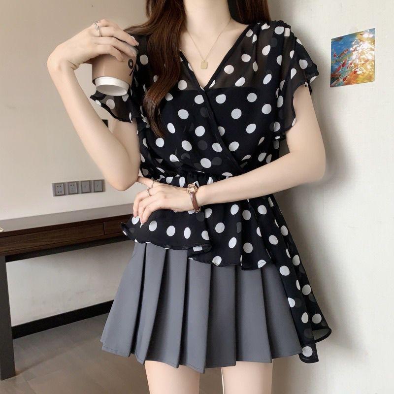[Hàng mới về] 2026 Phong cách mới Pháp cổ chữ v nhẹ phong cách trưởng thành Áo sơ mi chấm bi eo hẹp thon gọn hơn phong cách Hàn Quốc