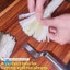 Máy thái hành lá bằng thép không gỉ đa năng dùng trong gia đình, dễ sử dụng và tiết kiệm sức lao động.