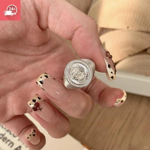 Tính khí cổ điển Trung Quốc mới chải bạc đầy đủ kim cương zircon ngôi sao cá tính đa năng nhẫn nữ