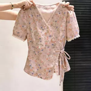 Mùa hè 2026 - Áo sơ mi nữ cổ chữ V họa tiết hoa, form slim-fit thanh lịch
