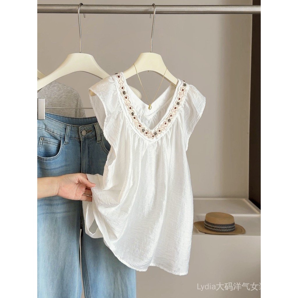 [Ưu đãi đặc biệt trong thời gian có hạn] Spike Size lớn Phong cách phương Tây Cổ chữ V màu trắng chất lượng cao dành cho nữ Áo sơ mi nhỏ tay bay nhỏ nữ mùa hè Phong cách nhẹ nhàng Áo sơ mi nhỏ dáng rộng dáng ôm hơn Tính khí Beau