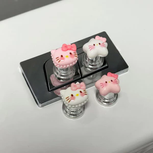 🌤️COD🌤️Máy ép bồn cầu Sanrio Hello Kitty Nút ép bồn cầu Phòng tắm Nút nước Công tắc đẩy Phòng tắm Bảo vệ móng tay Đẹp