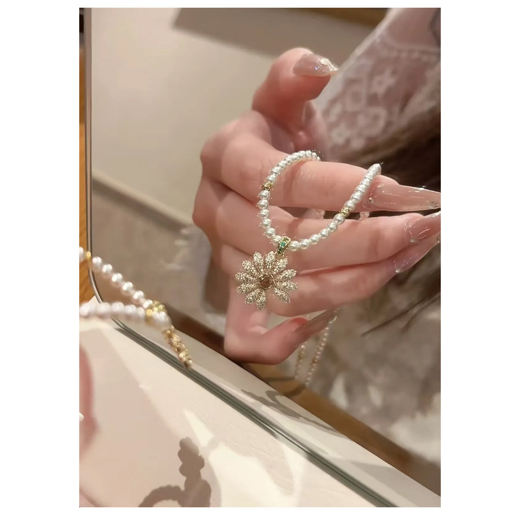 Vòng cổ ngọc trai hoa cúc Zircon thời trang