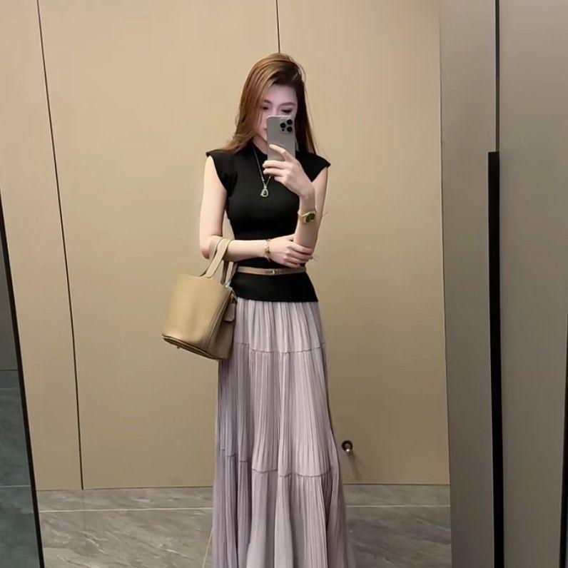 [Mặc nhỏ dễ thương] Tính khí mỏng hơn trông eo cao xếp ly xã hội Bộ đồ nữ cổ tròn dệt kim Top Váy thời trang phù hợp cho nữ