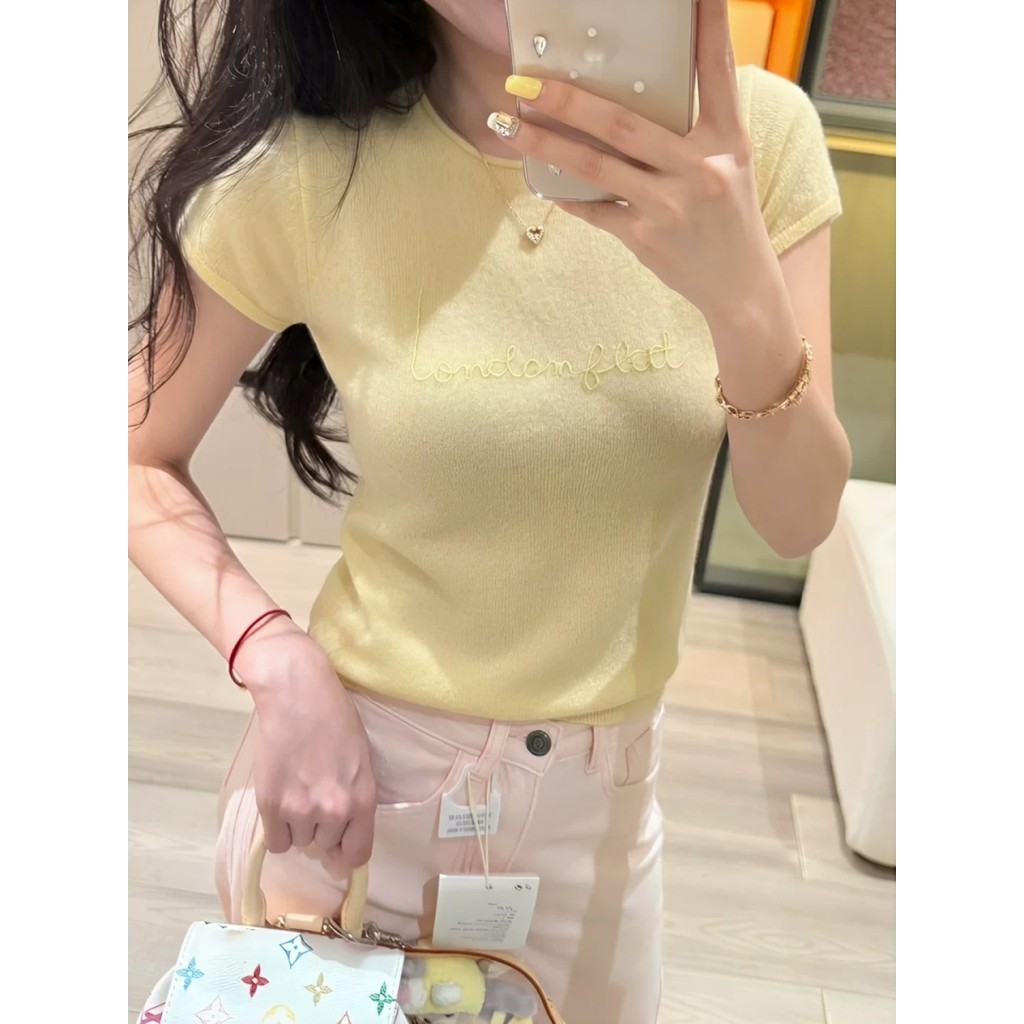 SUXI Áo thun ngắn tay chữ màu trơn nhẹ nhàng dành cho nữ mùa hè mới 260506