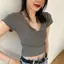 Áo thun ngắn tay màu xám dành cho nữ, kiểu dáng ôm cổ chữ V, vải co giãn mềm mại, hot Girl thường ngày mùa hè