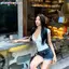 Khung Ảnh Ren Trắng Phong Cách Pháp Gợi Cảm - Bộ Đôi Với Áo Croptop Mùa Hè