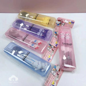 Bộ đồ ăn bằng thép không gỉ gồm hai món, thìa và dĩa, hình hoạt hình dễ thương Sanrio, dành cho trẻ em.