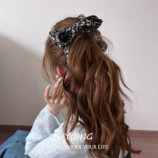 Phụ kiện tóc phong cách Young/Mori: vải nơ tết tóc, đuôi ngựa cao, kẹp chuối và kẹp hoa xoắn