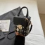 Thiết kế Niche Pháp Mùa xuân 2026 Phổ biến Crossbody Di động Vuông nhỏ 26.4.27