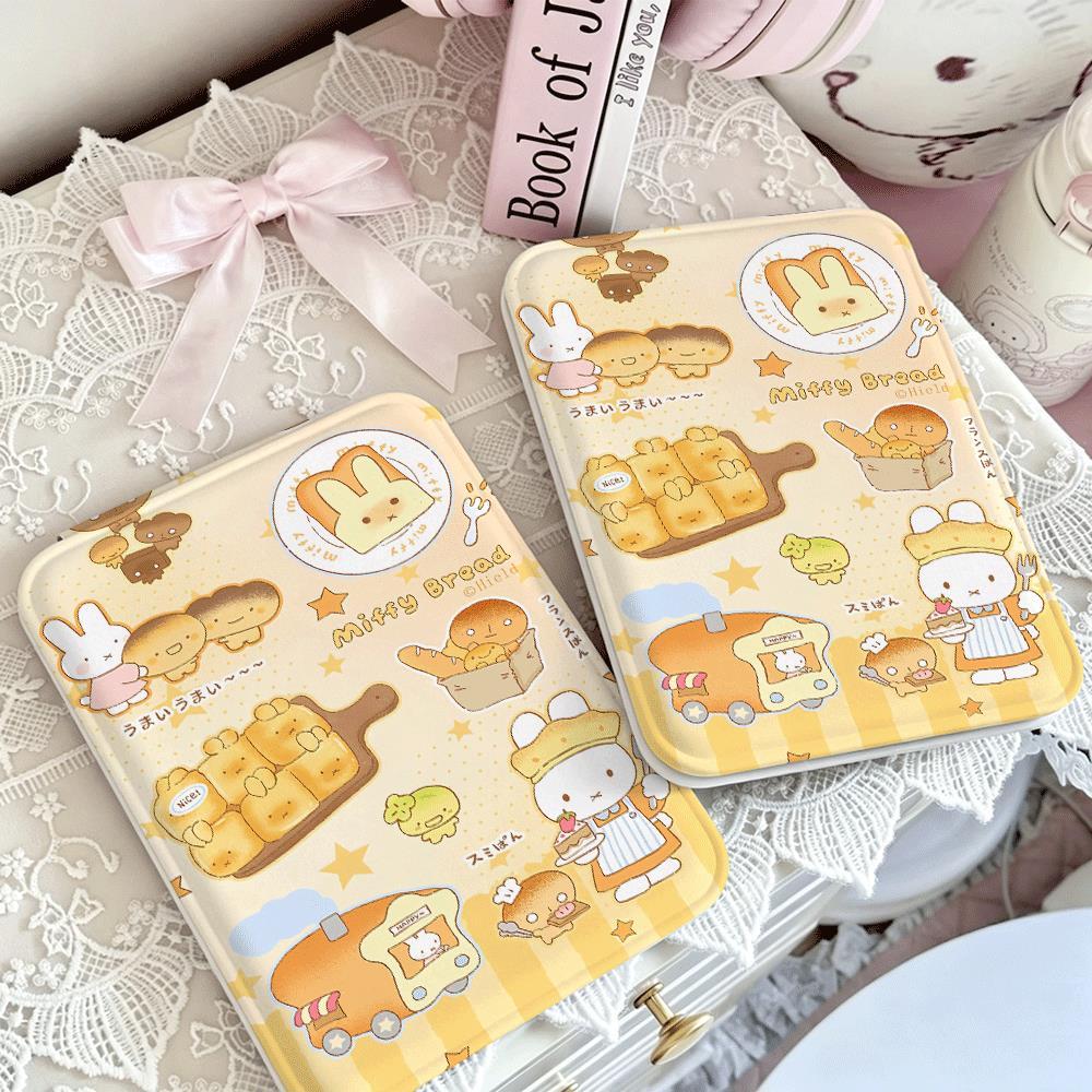 Gương gấp thỏ ăn bánh mì thiết kế cute dễ mang đi xa