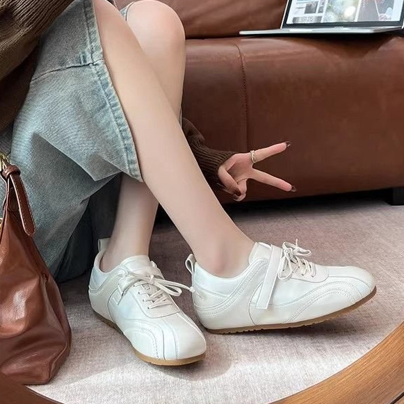 Phong Cách Hàn Quốc Mũi Tròn Thời Trang Niche Dây Đeo Ngang Giày Đế Bằng PU Nữ Chống Trơn Trượt Học Sinh Hàng Ngày Bên Trong Tăng Chiều Cao Giày Thường Nhà Máy Giá Bán Buôn