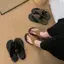 TT Giày Sandal Nữ Mùa Hè Phong Cách Mới Đế Mềm Phù Hợp Với Dây Đeo Khóa Phẳng Giày La Mã Da Phẳng Dép Đi Biển