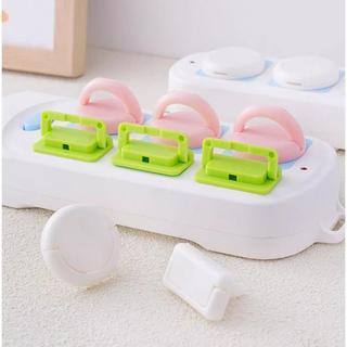 Nút Bịt Ổ Điện 2 Chân Nhựa ABS Cách Điện (Set 15 Cái) - Miếng Che Ổ Cắm Chống Giật Cho Trẻ Em Có Khóa Tháo Lắp Dễ Dàng