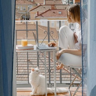 Lưới PVC Lưới An Toàn Ban Công Cầu Thang Hàng Rào Sân Vườn Chống Rơi Hàng Rào Gà Thú Cưng Bền Đen Trắng
