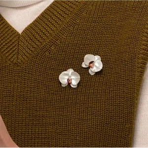 Giá Trị Cao Bầu Không Khí Hoa Thổ Cẩm Đơn Giản Lãng Mạn Không Khí Pin Phù Hợp Với Tính Khí Quần Áo Trang Trí Corsage