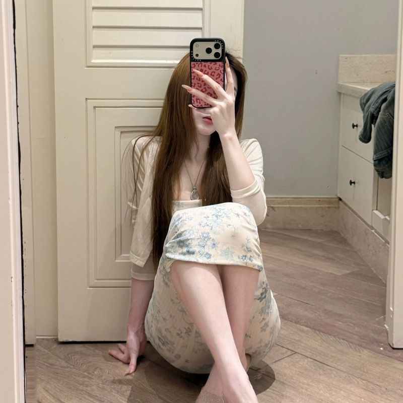Sứ Men Hoa Mùa Hè Phong Cách Mới Ống Top Hoa Mông Slim-fit Body Dress Chống Nắng Cardigan Hai @ -