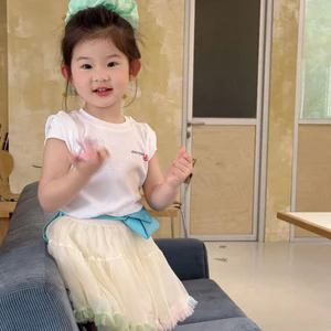 Mùa Hè 2026 Phong Cách Mới Bé Gái Lưng Rỗng Áo Thun Tay Ngắn Lưng Áo Thun
