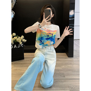 Bộ đồ Nữ mùa hè gồm áo ngắn tay đa năng, tôn dáng, sành điệu và quần jean ống thẳng phối màu
