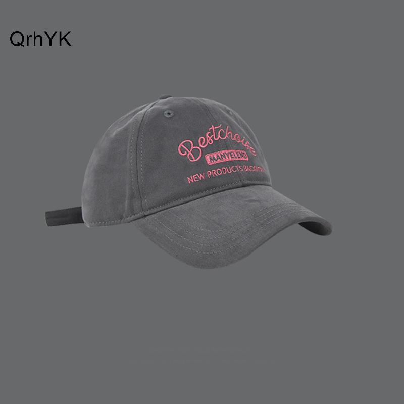 Mũ bóng chày nữ màu hồng thêu cute, chất liệu cotton mềm mại, phù hợp hoạt động ngoại trời và chống nắng theo phong cách Hàn Quốc.