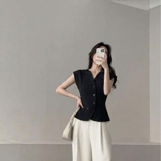 Áo Kiểu Nữ Sang Chảnh - Áo Vest Gilet Sát Nách Dáng Peplum Cổ V HB.STUDIO A2