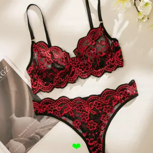 Bộ đồ lót ren đen đỏ Bộ màu tương phản đan xen cảm giác cao cấp ngoại hình đầy đủ