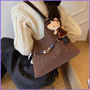 SQ11 Túi Tote da lộn mở công suất lớn tiên tiến dành cho nữ Túi đeo vai thắt lưng nách mùa thu